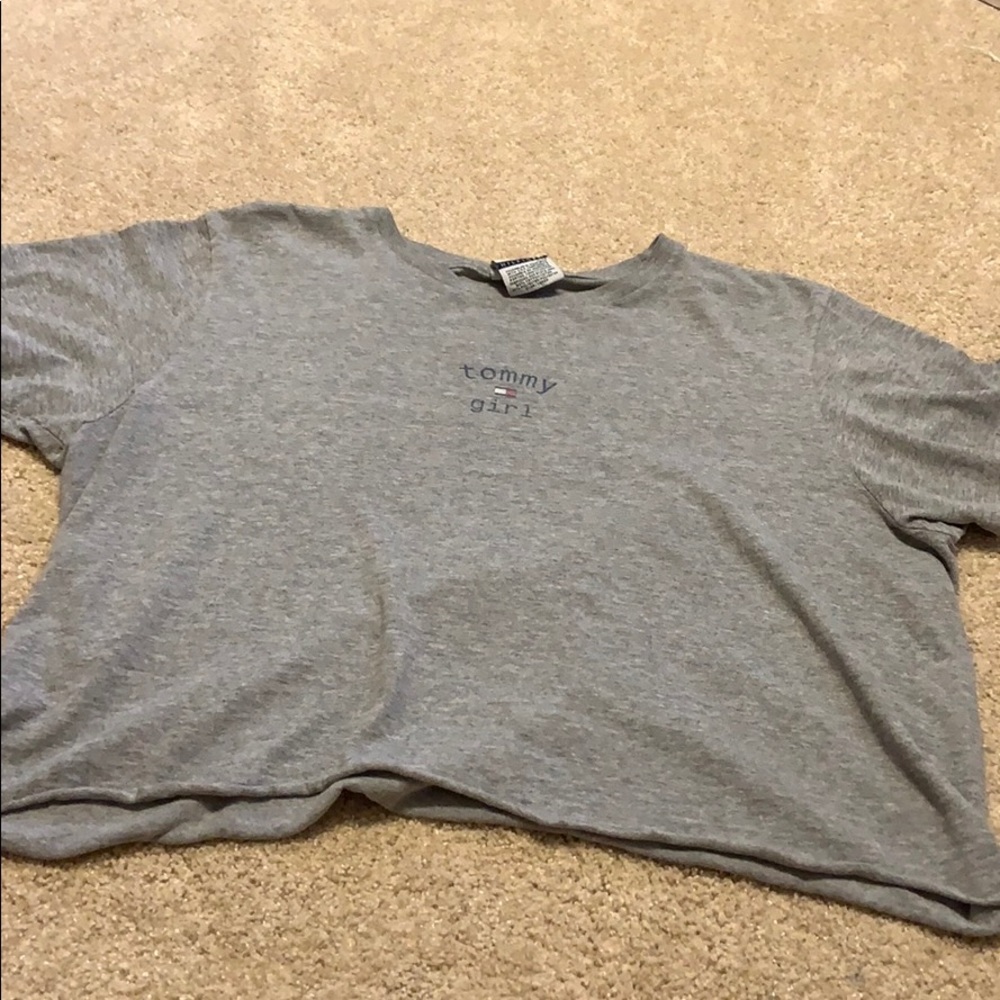 Grey cropped Tommy Hilfiger shirt